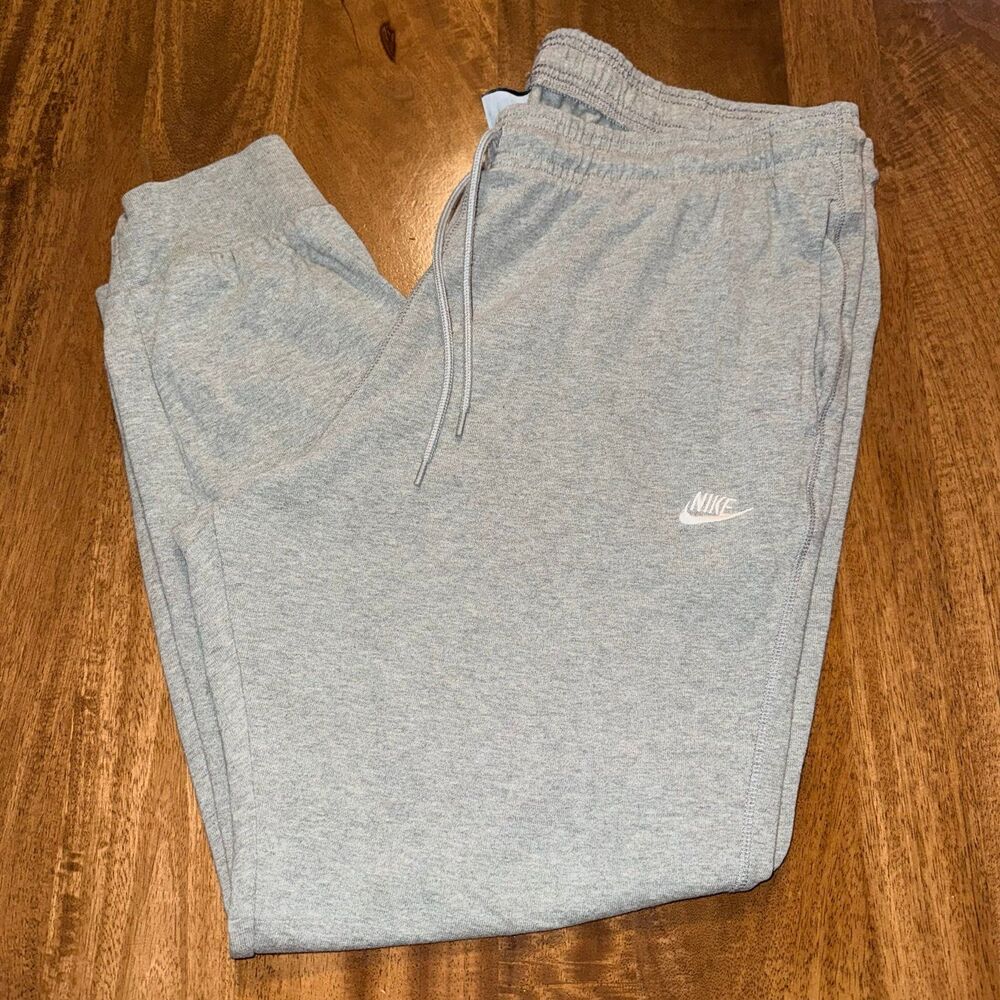 Nike Joggers Mens XXL Gray FQ4330 Embroidered Logo Elastic Waist Athletic